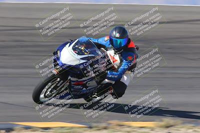 media/Nov-06-2023-Moto Forza (Mon) [[ce023d0744]]/4-Beginner Group/Session 2 (Bowl Tight Speed)/